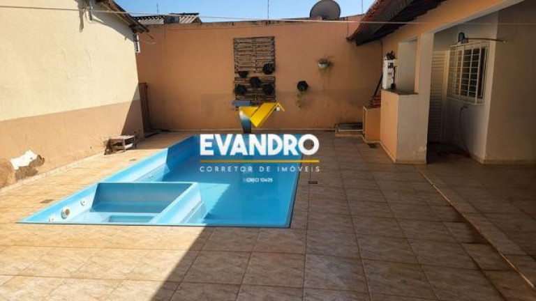 Imagem Casa com 3 Quartos à Venda, 360 m² em Morada Do Ouro - Cuiabá Imagem Casa com 3 Quartos à Venda, 360 m² em Morada Do Ouro - Cuiabá