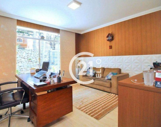 Imagem Casa com 4 Quartos à Venda, 450 m² em Moema - São Paulo Imagem Casa com 4 Quartos à Venda, 450 m² em Moema - São Paulo