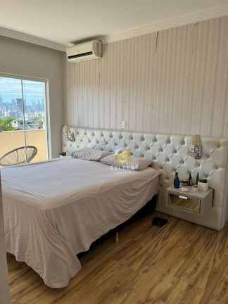 Imagem Casa com 3 Quartos à Venda, 265 m² em Nações - Balneário Camboriú Imagem Casa com 3 Quartos à Venda, 265 m² em Nações - Balneário Camboriú