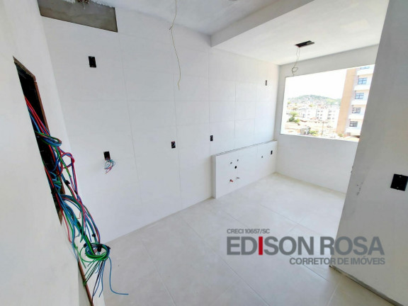 Imagem Apartamento com 2 Quartos à Venda, 76 m² em Capoeiras - Florianópolis Imagem Apartamento com 2 Quartos à Venda, 76 m² em Capoeiras - Florianópolis