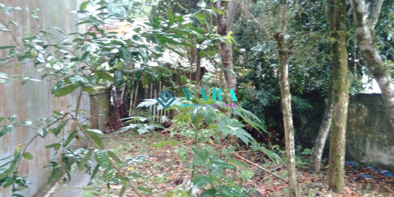 Terreno à Venda, 325 m² em Ubatuba