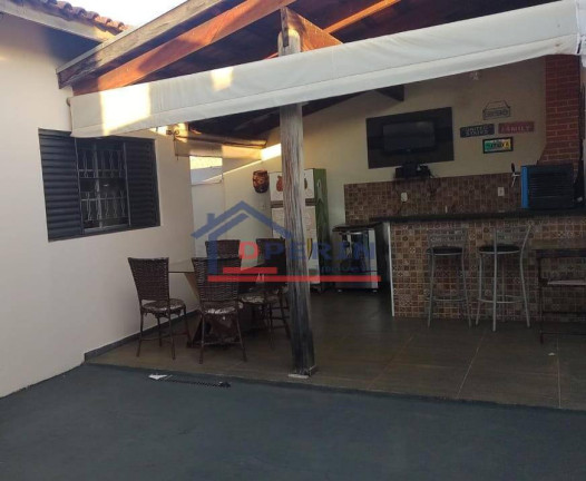 Imagem Casa com 3 Quartos à Venda, 250 m² em Parque Fehr - São Carlos Imagem Casa com 3 Quartos à Venda, 250 m² em Parque Fehr - São Carlos