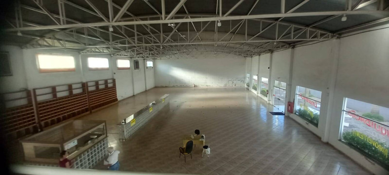 Imagem Sala Comercial para Alugar, 1.200 m² em Ourinhos Imagem Sala Comercial para Alugar, 1.200 m² em Ourinhos