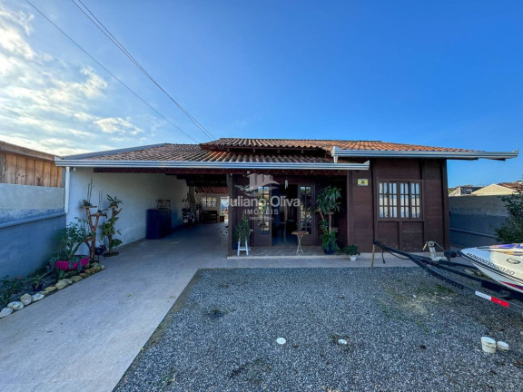 Casa com 3 Quartos à Venda, 120 m² em Barra Do Sai - Itapoá