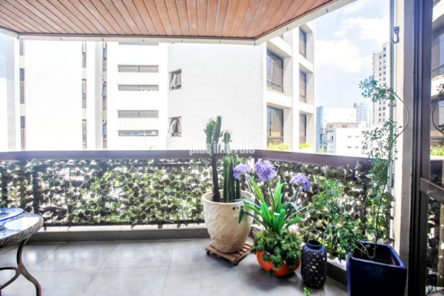 Imagem Apartamento com 3 Quartos à Venda, 108 m² em Real Parque - São Paulo Imagem Apartamento com 3 Quartos à Venda, 108 m² em Real Parque - São Paulo