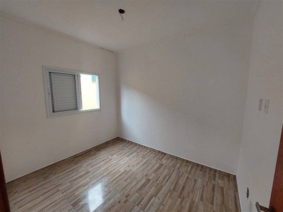 Imagem Sobrado com 2 Quartos à Venda, 50 m² em Maracanã - Praia Grande Imagem Sobrado com 2 Quartos à Venda, 50 m² em Maracanã - Praia Grande