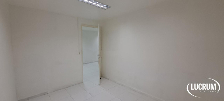 Imagem Sala Comercial à Venda, 130 m² em Copacabana - Rio De Janeiro Imagem Sala Comercial à Venda, 130 m² em Copacabana - Rio De Janeiro