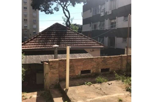 Imagem Terreno à Venda,  em Petrópolis - Porto Alegre