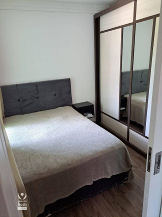 Imagem Sobrado com 3 Quartos à Venda, 136 m² em Santa Cândida - Curitiba