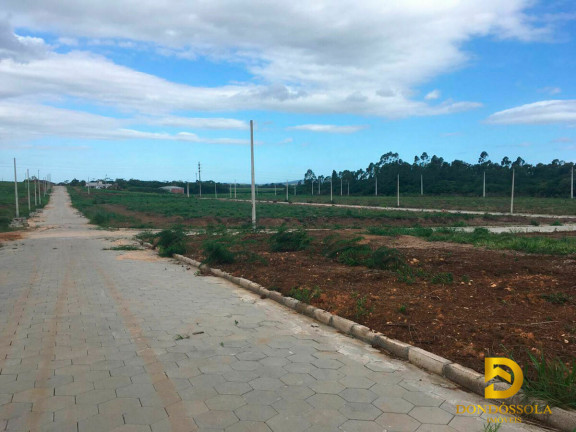 Imagem Terreno à Venda, 360 m² em São Defende - Criciúma