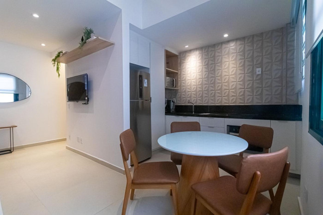 Imagem Apartamento com 1 Quarto à Venda, 64 m² em Copacabana - Rio De Janeiro Imagem Apartamento com 1 Quarto à Venda, 64 m² em Copacabana - Rio De Janeiro