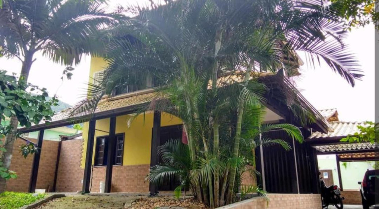 Casa com 3 Quartos à Venda, 127 m² em Praia De Fora - Palhoça