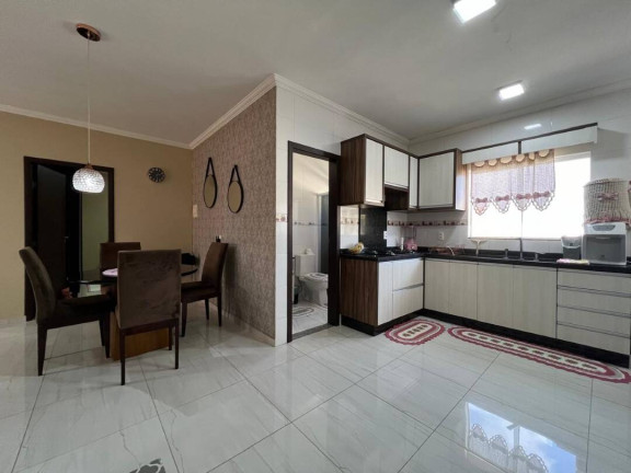 Imagem Casa com 9 Quartos à Venda, 450 m² em Centro - Balneário Barra Do Sul Imagem Casa com 9 Quartos à Venda, 450 m² em Centro - Balneário Barra Do Sul