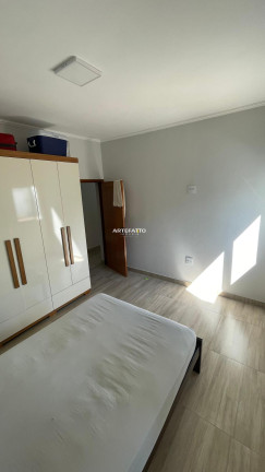 Imagem Casa com 2 Quartos à Venda, 94 m² Imagem Casa com 2 Quartos à Venda, 94 m²