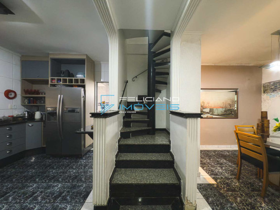 Imagem Casa com 4 Quartos à Venda, 288 m² em Canto Do Forte - Praia Grande Imagem Casa com 4 Quartos à Venda, 288 m² em Canto Do Forte - Praia Grande
