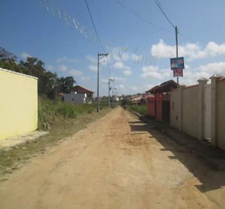 Imagem Casa com 4 Quartos à Venda, 200 m² em Outeiro - Araruama Imagem Casa com 4 Quartos à Venda, 200 m² em Outeiro - Araruama
