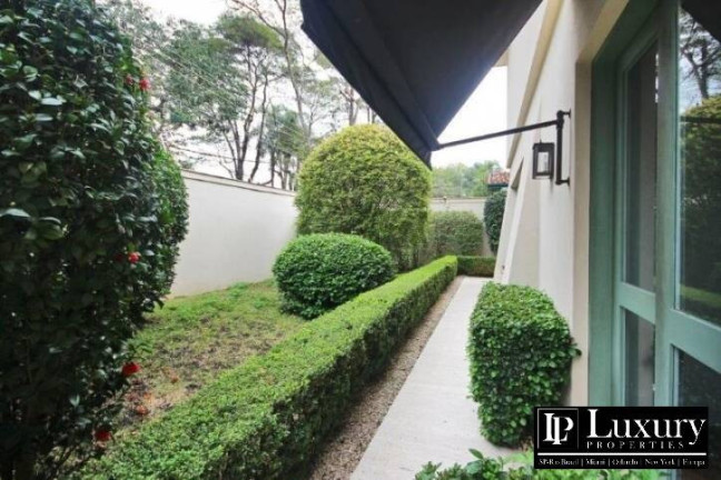 Imagem Casa com 4 Quartos à Venda, 355 m² em Alto De Pinheiros - São Paulo Imagem Casa com 4 Quartos à Venda, 355 m² em Alto De Pinheiros - São Paulo