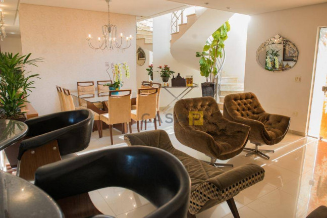 Imagem Casa com 3 Quartos à Venda, 207 m² em Parque Novo Mundo - Americana Imagem Casa com 3 Quartos à Venda, 207 m² em Parque Novo Mundo - Americana