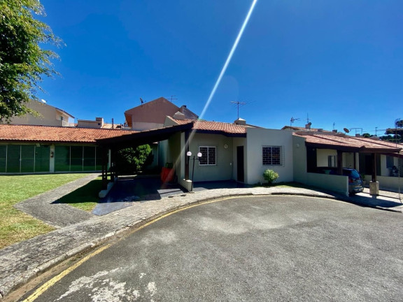 Imagem Casa com 3 Quartos à Venda, 63 m² em Portão - Curitiba Imagem Casa com 3 Quartos à Venda, 63 m² em Portão - Curitiba