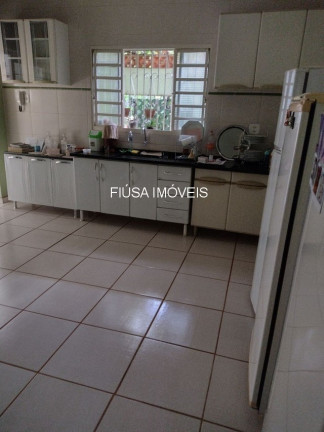 Imagem Casa com 3 Quartos à Venda, em Vila Tibério - Ribeirão Preto Imagem Casa com 3 Quartos à Venda, em Vila Tibério - Ribeirão Preto
