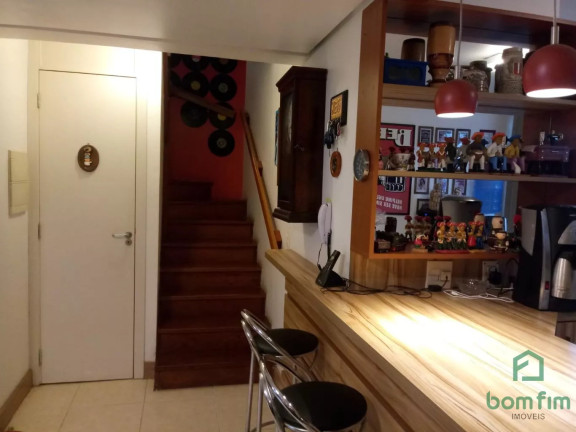 Imagem Sobrado com 3 Quartos à Venda, 150 m² em São Sebastião - Porto Alegre Imagem Sobrado com 3 Quartos à Venda, 150 m² em São Sebastião - Porto Alegre
