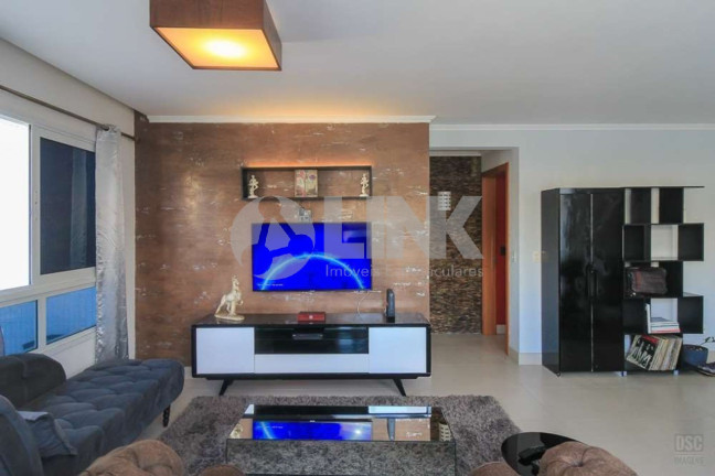 Imagem Apartamento com 2 Quartos à Venda, 246 m² em Higienópolis - Porto Alegre Imagem Apartamento com 2 Quartos à Venda, 246 m² em Higienópolis - Porto Alegre