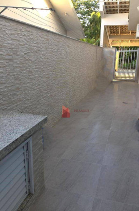 Imagem Casa com 3 Quartos à Venda, 292 m² em Dom Bosco - Itajaí Imagem Casa com 3 Quartos à Venda, 292 m² em Dom Bosco - Itajaí