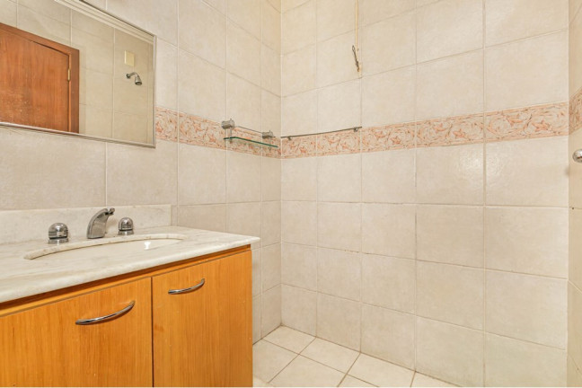 Imagem Casa de Condomínio com 3 Quartos à Venda, 205 m² Imagem Casa de Condomínio com 3 Quartos à Venda, 205 m²