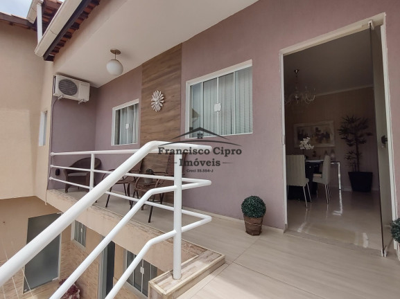 Imagem Casa com 3 Quartos à Venda, 233 m² em Santa Luzia - Guaratinguetá Imagem Casa com 3 Quartos à Venda, 233 m² em Santa Luzia - Guaratinguetá