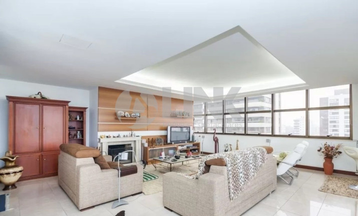 Imagem Imóvel com 4 Quartos à Venda, 353 m² em Três Figueiras - Porto Alegre Imagem Imóvel com 4 Quartos à Venda, 353 m² em Três Figueiras - Porto Alegre