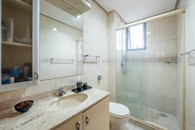 Imagem Apartamento com 3 Quartos à Venda, 117 m² em Petrópolis - Porto Alegre Imagem Apartamento com 3 Quartos à Venda, 117 m² em Petrópolis - Porto Alegre