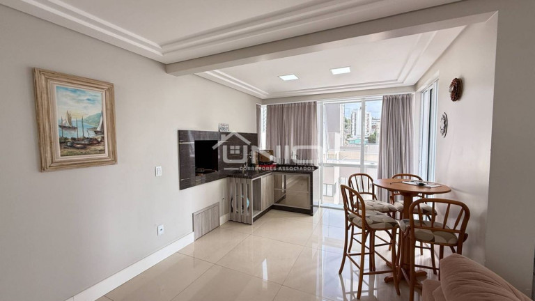 Imagem Apartamento com 3 Quartos à Venda, 184 m² em Centro - Pato Branco Imagem Apartamento com 3 Quartos à Venda, 184 m² em Centro - Pato Branco