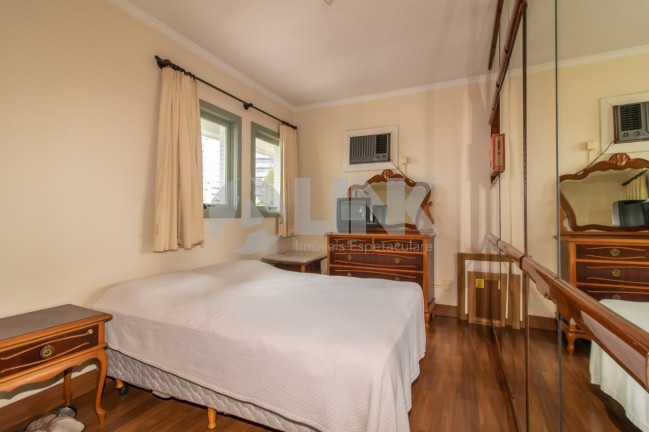 Imagem Imóvel com 4 Quartos à Venda, 311 m² em Bela Vista - Porto Alegre Imagem Imóvel com 4 Quartos à Venda, 311 m² em Bela Vista - Porto Alegre
