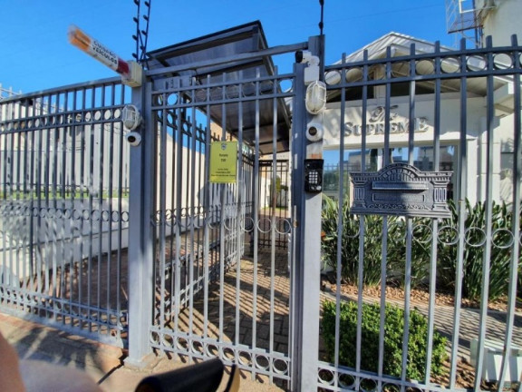 Imagem Sobrado com 3 Quartos à Venda, 178 m² em Jardim Itu - Porto Alegre
