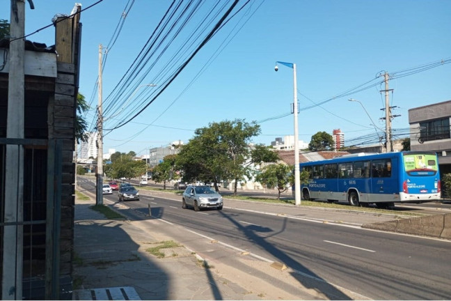 Imagem Terreno à Venda, 844 m² em Jardim Sabará - Porto Alegre Imagem Terreno à Venda, 844 m² em Jardim Sabará - Porto Alegre