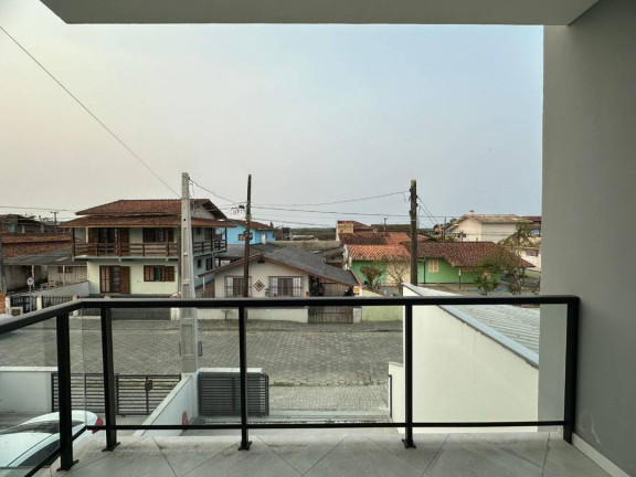 Imagem Casa com 3 Quartos à Venda, 121 m² em Costeira - Balneário Barra Do Sul Imagem Casa com 3 Quartos à Venda, 121 m² em Costeira - Balneário Barra Do Sul
