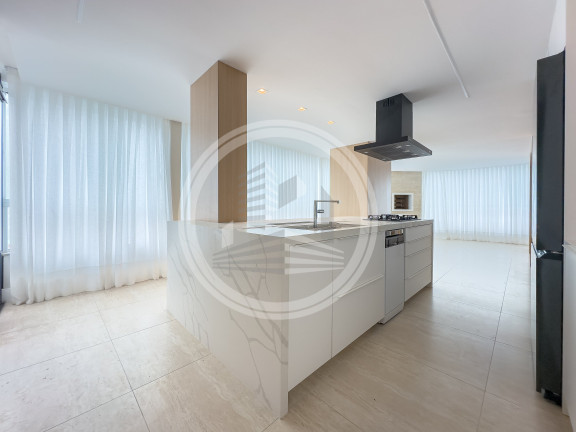Imagem Apartamento com 3 Quartos à Venda, 179 m² em Centro - Balneário Camboriú Imagem Apartamento com 3 Quartos à Venda, 179 m² em Centro - Balneário Camboriú