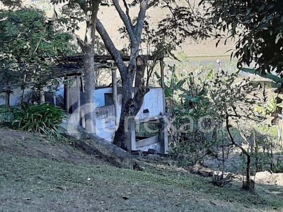 Imagem Chácara com 4 Quartos à Venda, 200 m² em Centro - Paraibuna