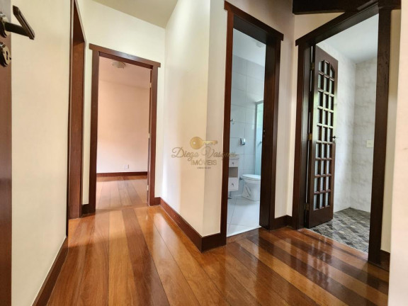 Imagem Casa com 4 Quartos à Venda, 235 m² em Quinta Da Barra - Teresópolis Imagem Casa com 4 Quartos à Venda, 235 m² em Quinta Da Barra - Teresópolis