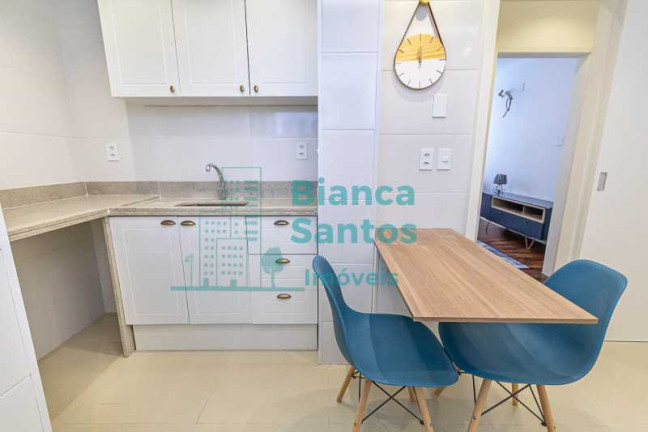 Imagem Apartamento com 2 Quartos à Venda, 80 m² em Copacabana - Rio De Janeiro