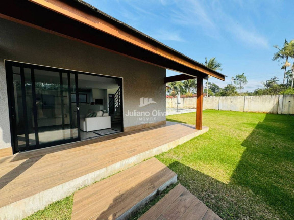 Imagem Casa com 3 Quartos à Venda, 147 m² em Mariluz - Itapoá