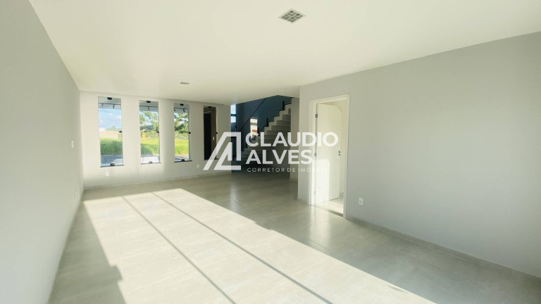 Imagem Casa de Condomínio com 3 Quartos à Venda, 118 m² em Av. Noíde Cerqueira - Feira De Santana Imagem Casa de Condomínio com 3 Quartos à Venda, 118 m² em Av. Noíde Cerqueira - Feira De Santana