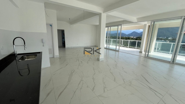 Imagem Cobertura com 3 Quartos à Venda, 300 m² em Barra Da Lagoa - Ubatuba