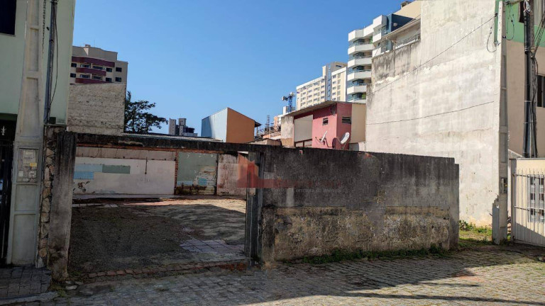 Imagem Terreno à Venda, 564 m² em Centro - Itajaí Imagem Terreno à Venda, 564 m² em Centro - Itajaí