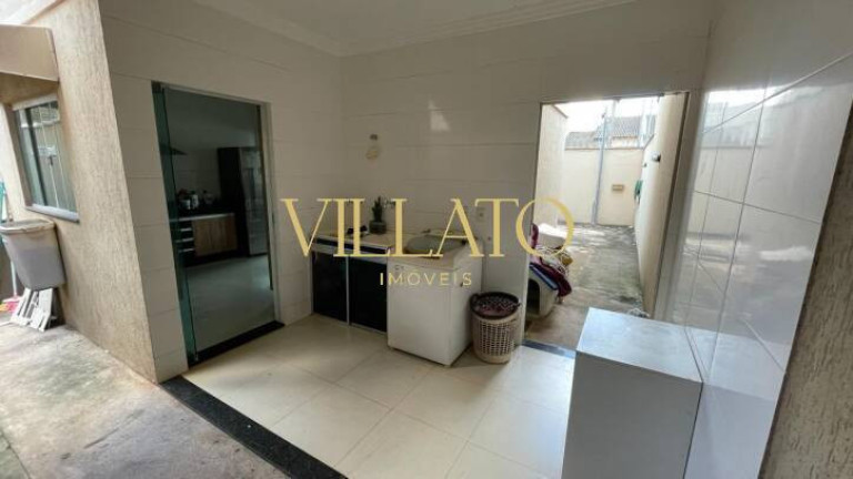 Imagem Casa com 3 Quartos à Venda, 132 m² em Moinho Dos Ventos - Goiânia Imagem Casa com 3 Quartos à Venda, 132 m² em Moinho Dos Ventos - Goiânia
