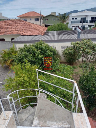 Imagem Casa com 3 Quartos à Venda, 172 m² em Carianos - Florianópolis Imagem Casa com 3 Quartos à Venda, 172 m² em Carianos - Florianópolis