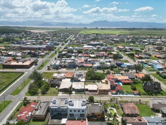 Imagem Casa com 3 Quartos à Venda, 127 m² em Zona Norte - Capao Da Canoa Imagem Casa com 3 Quartos à Venda, 127 m² em Zona Norte - Capao Da Canoa