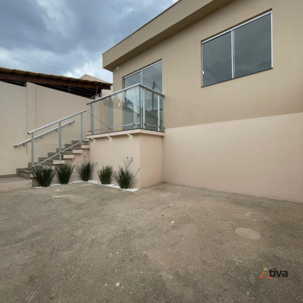Imagem Casa com 2 Quartos à Venda, 70 m² Imagem Casa com 2 Quartos à Venda, 70 m²