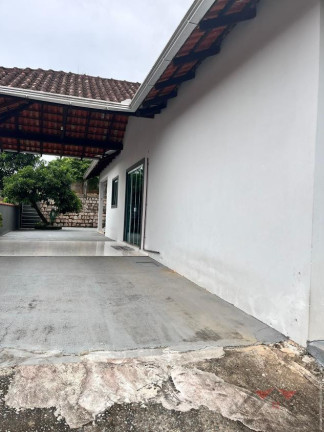 Imagem Casa com 3 Quartos à Venda, 469 m² em São Marcos - Joinville