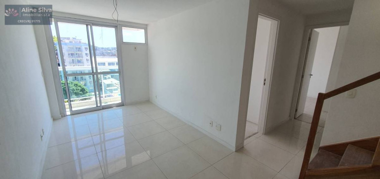 Imagem Cobertura com 3 Quartos para Alugar, 126 m² em Praça Seca - Rio De Janeiro Imagem Cobertura com 3 Quartos para Alugar, 126 m² em Praça Seca - Rio De Janeiro